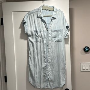 Cloth & Stone Chambray style shirt dress